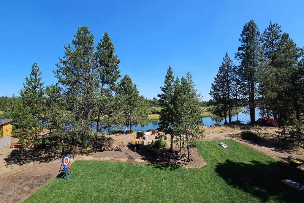 Beautiful Riverfront Near Mt Bachelor With Hot Tub Bend Buitenkant foto
